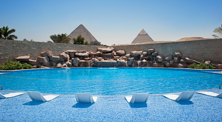 Best Hotel Pools: Le Méridien Pyramids Hotel