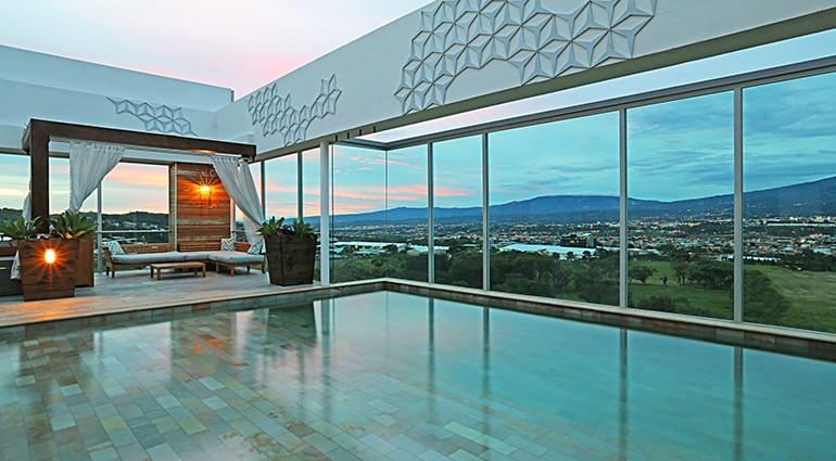 Best Hotel Pools: Sheraton San Jose