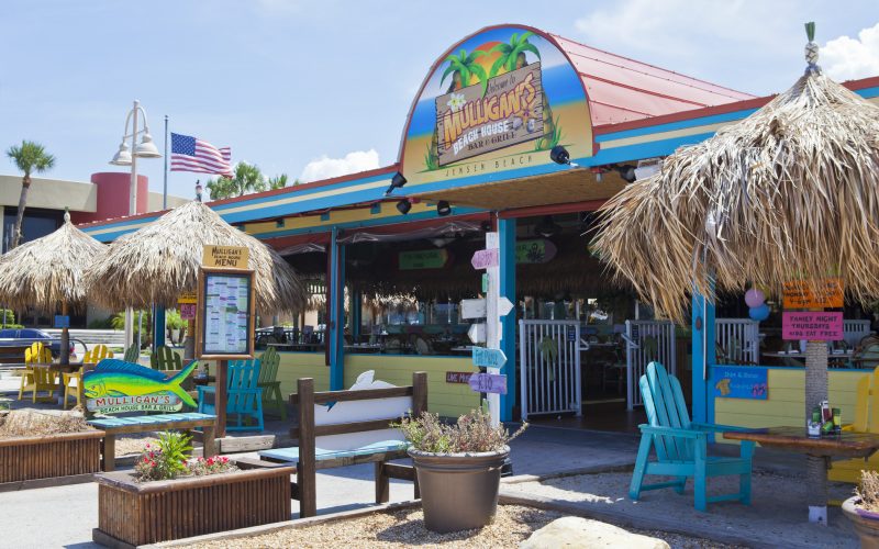Mulligans Beach House Bar & Grill