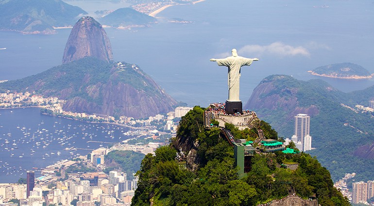 7-wonders-of-the-modern-world-christ-the-redeemer-ss181638728-770x425