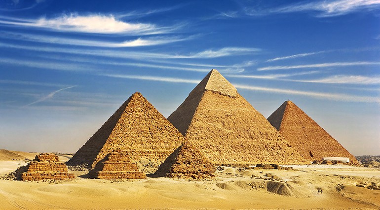 7-wonders-of-the-modern-world-giza-pyramids-ss96622405-vi-770x4251