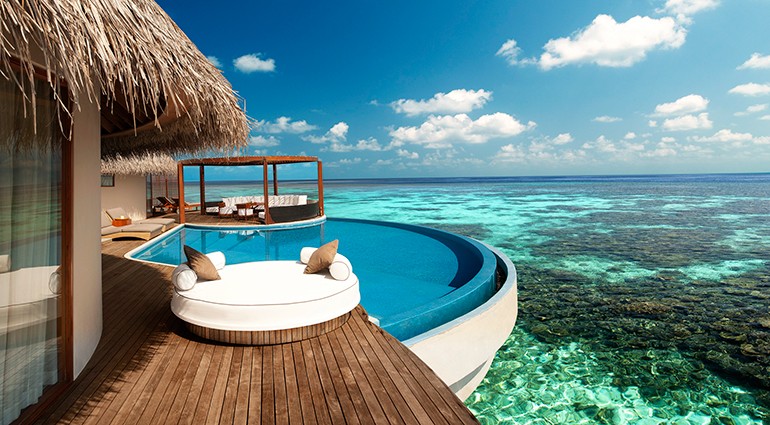 romantic-getaways-honeymoon-suites-private-pool-who1585gr-104324-vi-770x425-2