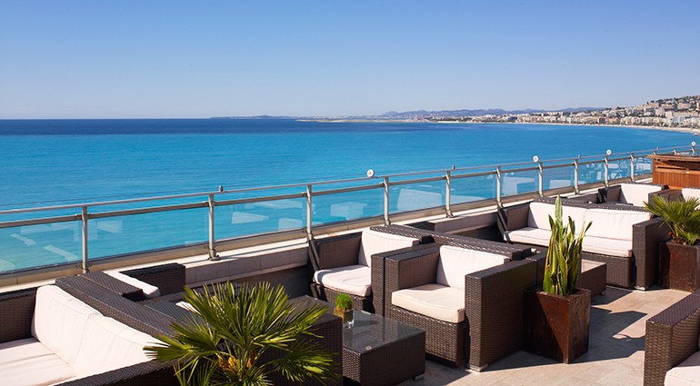 Starwood-Hotels-Rooftop-Bar-mer1918cl-125130-vi-770x425