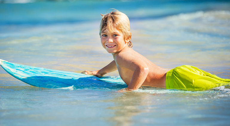 Hawaiian family fun in the sun