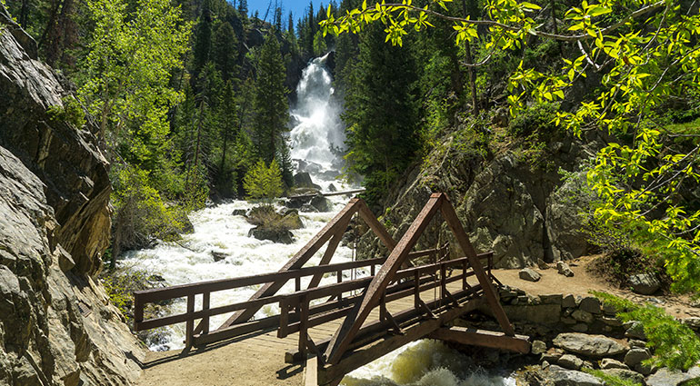 Fish Creek Falls in Colorado